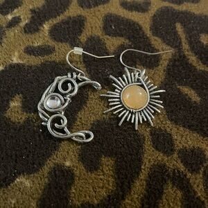New cute sun & moon earrings
